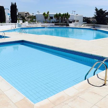 Ikaria Village Sea View Apartment Paphos 外观 照片